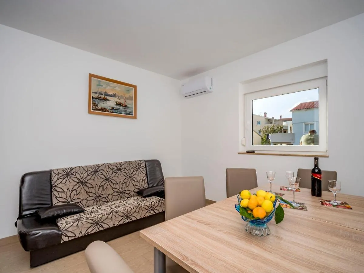 Apartment B&B-4 By Interhome Liznjan 0*,
